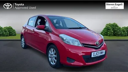 Used Toyota Yaris Multidrive S 101 HP (74 kW) 2013 Hatchback