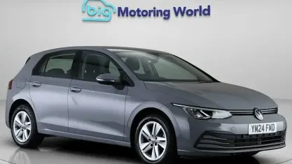 Usado VW Golf VIII S 116 HP (85 kW) 2023 Cinzento Citadino