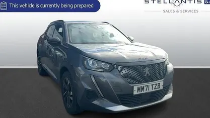 Used Peugeot 2008 Allure Premium 101 HP (74 kW) 2022 SUV