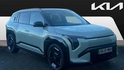 Used 2025 Kia EV3 GT-Line S SUV | £34,081 (Good price)