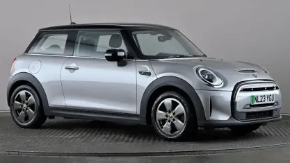 Used Mini Cooper Level 1 135 kW (184 HP) 2023 Hatchback