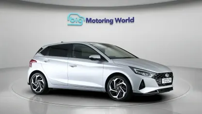 Used Hyundai i20 Premium 101 HP (74 kW) 2022 Silver Hatchback