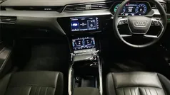 Used 2022 Audi e-tron Comfort SUV | £19,983 (Super price)