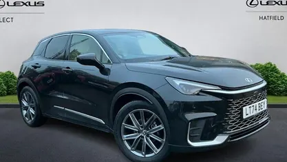 Used 2025 Lexus LBX SUV | £31,174 (Fair price)