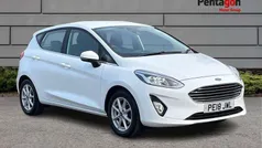 Frozen white Used 2018 Ford Fiesta Zetec Hatchback | £9,495 (Fair price)
