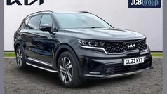 Black Used 2023 Kia Sorento SUV | £36,995 (Fair price)