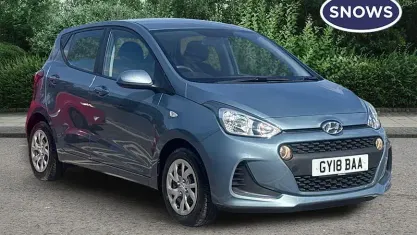 Used Hyundai i10 SE 67 HP (49 kW) 2017 Blue Hatchback