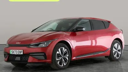 Begagnad Kia EV6 GT-Line 167 kW (228 HK) 2023 Röd SUV