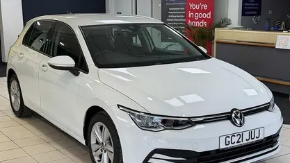 Used VW Golf VIII Life 150 HP (110 kW) 2024 Hatchback