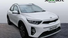 White Used 2021 Kia Stonic 2 SUV | £10,695 (Good price)