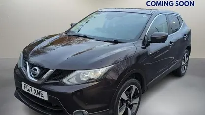 Black Used 2017 Nissan Qashqai N-Connecta SUV | £8,450 (Fair price)