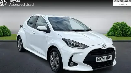 Used Toyota Yaris 116 HP (85 kW) 2024 White Hatchback