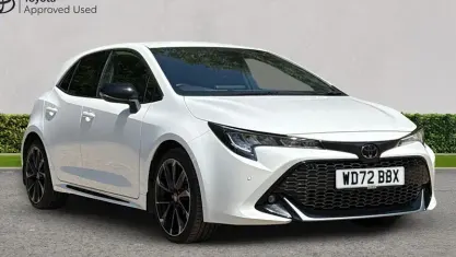 Used Toyota Corolla Sport 122 HP (89 kW) 2022 White Hatchback