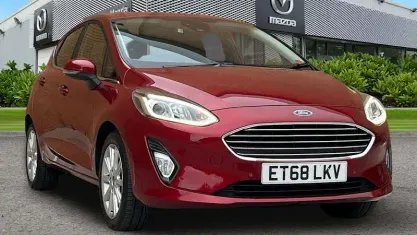 Used Ford Fiesta Titanium 125 HP (91 kW) 2019 Red Hatchback