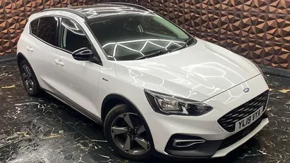 Begagnad Ford Focus Active 125 HK (91 kW) 2019 Vit Halvkombi