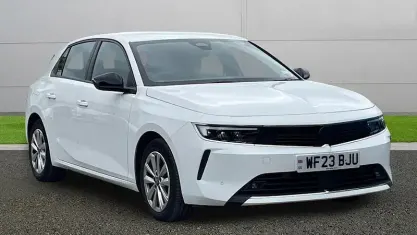 Second-hand Vauxhall Astra Design Edition 131 CP (96 kW) 2025 Hatchback