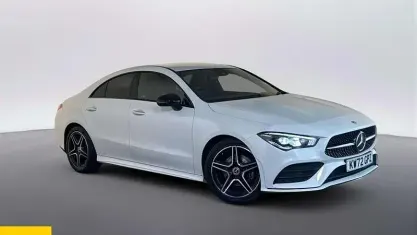 Begagnad Mercedes CLA180 AMG Line Premium 136 HK (100 kW) 2022 Vit Sedan
