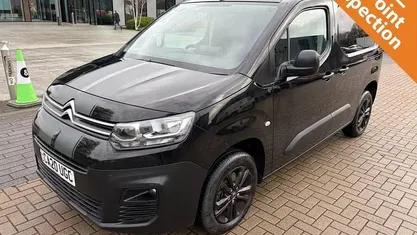Used Citroën Berlingo PureTech 110 HP (80 kW) 2020 Black MPV
