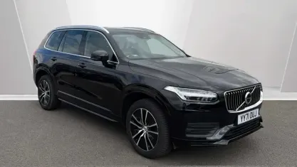 Used Volvo XC90 Momentum 235 HP (172 kW) 2021 Black SUV