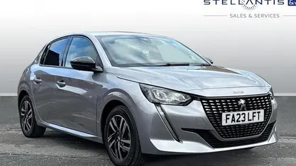Used Peugeot 208 Allure+ 102 HP (75 kW) 2023 Hatchback