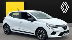 Used 2022 Renault Clio V Evolution Hatchback | £13,194 (Fair price)