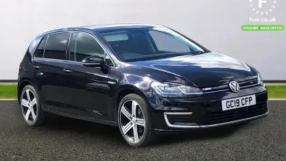 Używany VW e-Golf 99 kW (135 KM) 2019 Czarny Hatchback