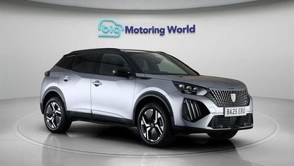 Używany Peugeot 2008 GT 131 KM (96 kW) 2024 Szary SUV