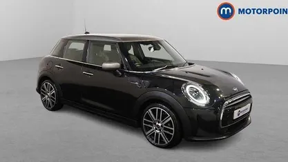 Used Mini Cooper Exclusive 136 HP (100 kW) 2022 Hatchback