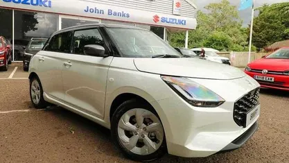 Grey Used 2025 Suzuki Swift Hatchback | £16,352 (Fair price)