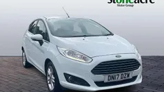 White Used 2017 Ford Fiesta Zetec Hatchback | £6,495 (Fair price)