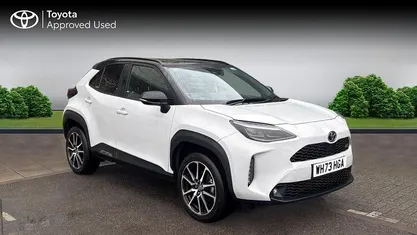 Used Toyota Yaris Hybrid Sport 116 HP (85 kW) 2024 Ash grey bitone Estate