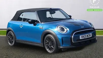 Usado Mini Cooper Cabriolet Comfort 136 HP (100 kW) 2021 Azul Cabrios