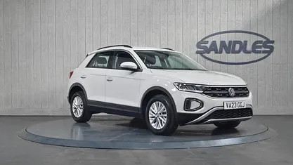 Used 2023 VW T-Roc Life SUV | £19,299 (Fair price)