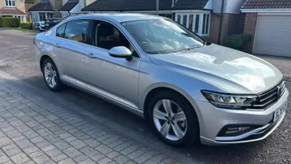 Begagnad VW Passat SE 150 HK (110 kW) 2020 Silver Sedan
