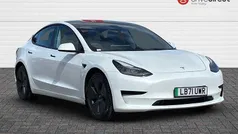 Multi coat pearl white Used 2021 Tesla Model 3 Standard Range Sedan | £17,000 (Fair price)