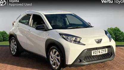 Used Toyota Aygo X PURE 72 HP (52 kW) 2024 SUV