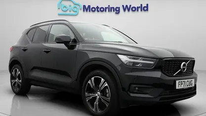 Used Volvo XC40 R-Design 197 HP (144 kW) 2021 SUV