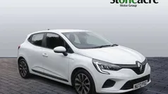 Used 2022 Renault Clio V Iconic Hatchback | £12,600 (Fair price)