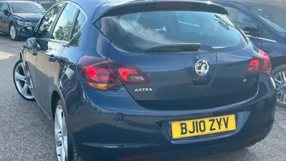 Used Vauxhall Astra SRi 116 HP (85 kW) 2010 Blue Hatchback