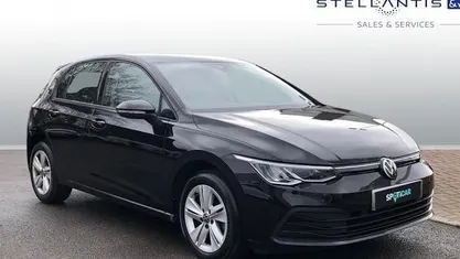 Used VW Golf VIII Life 131 HP (96 kW) 2024 Hatchback