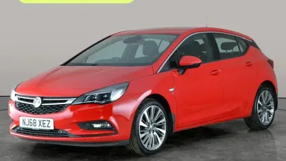 Begagnad Vauxhall Astra SRi 150 HK (110 kW) 2019 Halvkombi