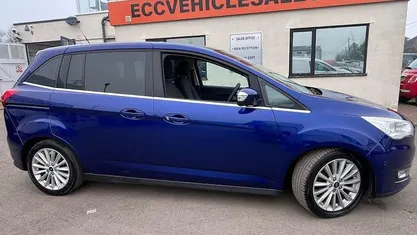 Used Ford Grand C-Max Titanium 120 HP (88 kW) 2019 MPV