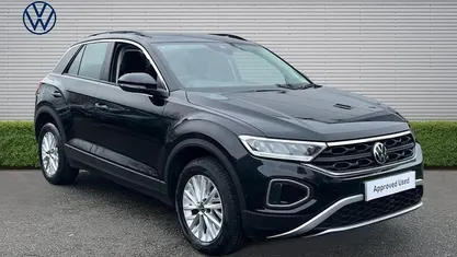 Used VW T-Roc Life 150 HP (110 kW) 2024 SUV