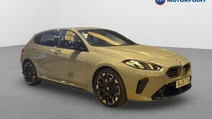 Begagnad BMW M135 300 HK (220 kW) 2025 Grå Halvkombi