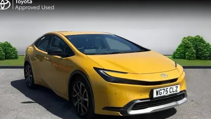 Usado Toyota Prius 223 HP (164 kW) 2025 Amarelo Citadino