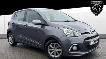 Used Hyundai i10 Premium 87 HP (63 kW) 2016 Hatchback