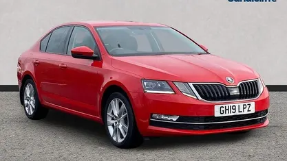 Used Skoda Octavia SE L 190 HP (139 kW) 2019 Red Hatchback