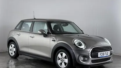 Used Mini Cooper Hatch 136 HP (100 kW) 2018 Silver Hatchback