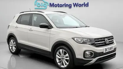 Begagnad VW T-Cross Active 110 HK (80 kW) 2021 Grå SUV