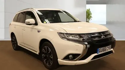 Used Mitsubishi Outlander P-HEV 203 HP (149 kW) 2016 Estate